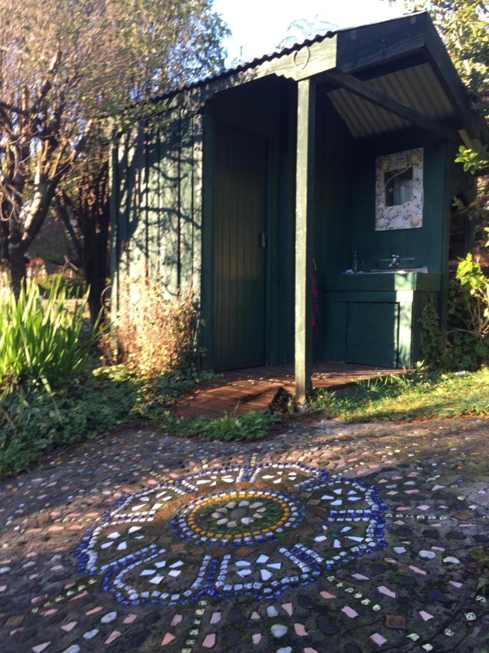 Shambhala Cabins Onekaka Exterior photo